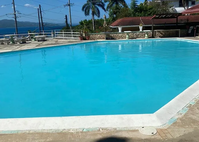 View Luxury Apartment *